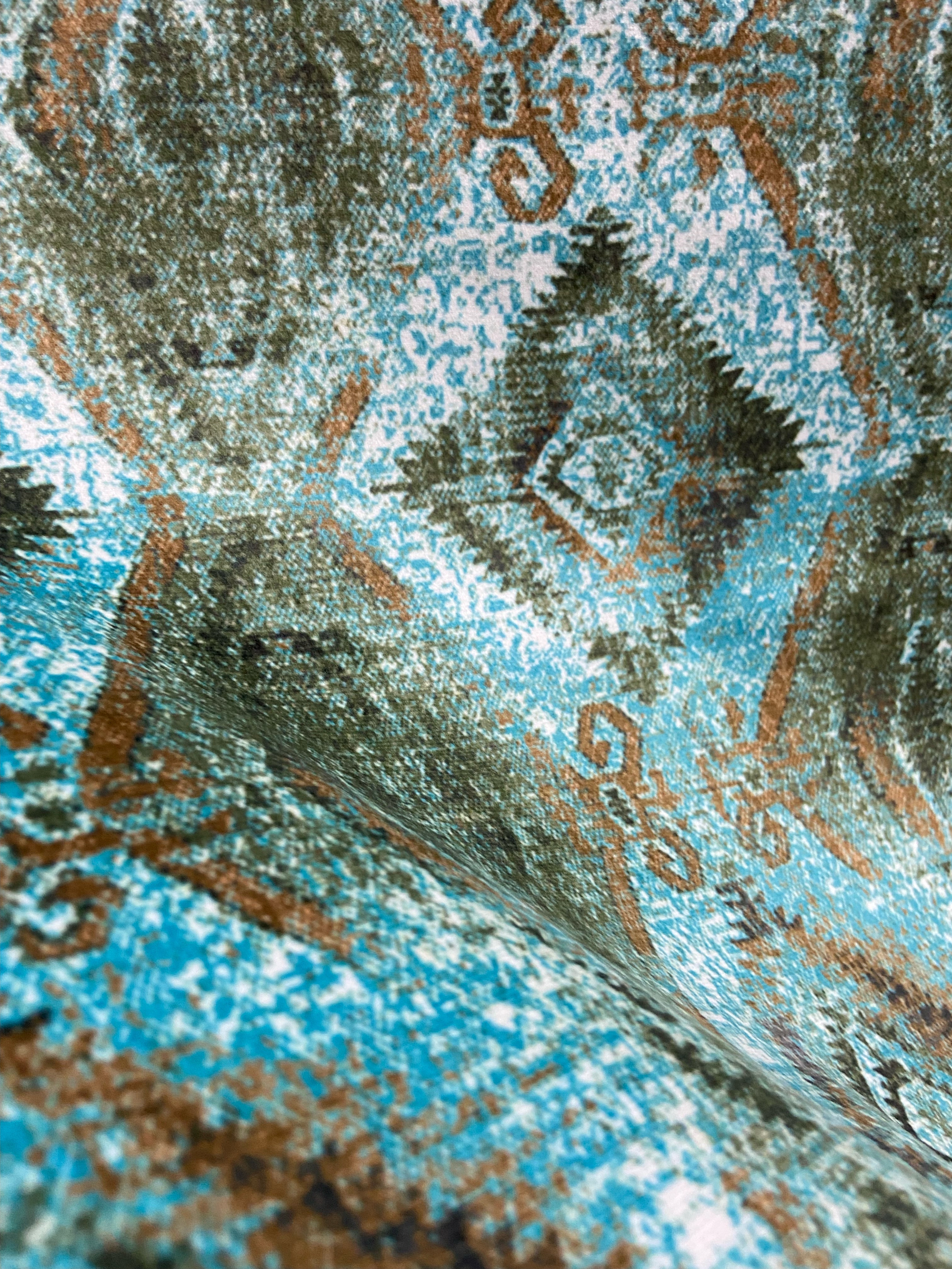 Aztec patterned design on Sapphire